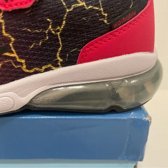 ✨ PRICE DROP! ✨ NWT STRIDE RITE Light-Up Lightning Sneaker Boys Size 3M - Picture 3 of 7